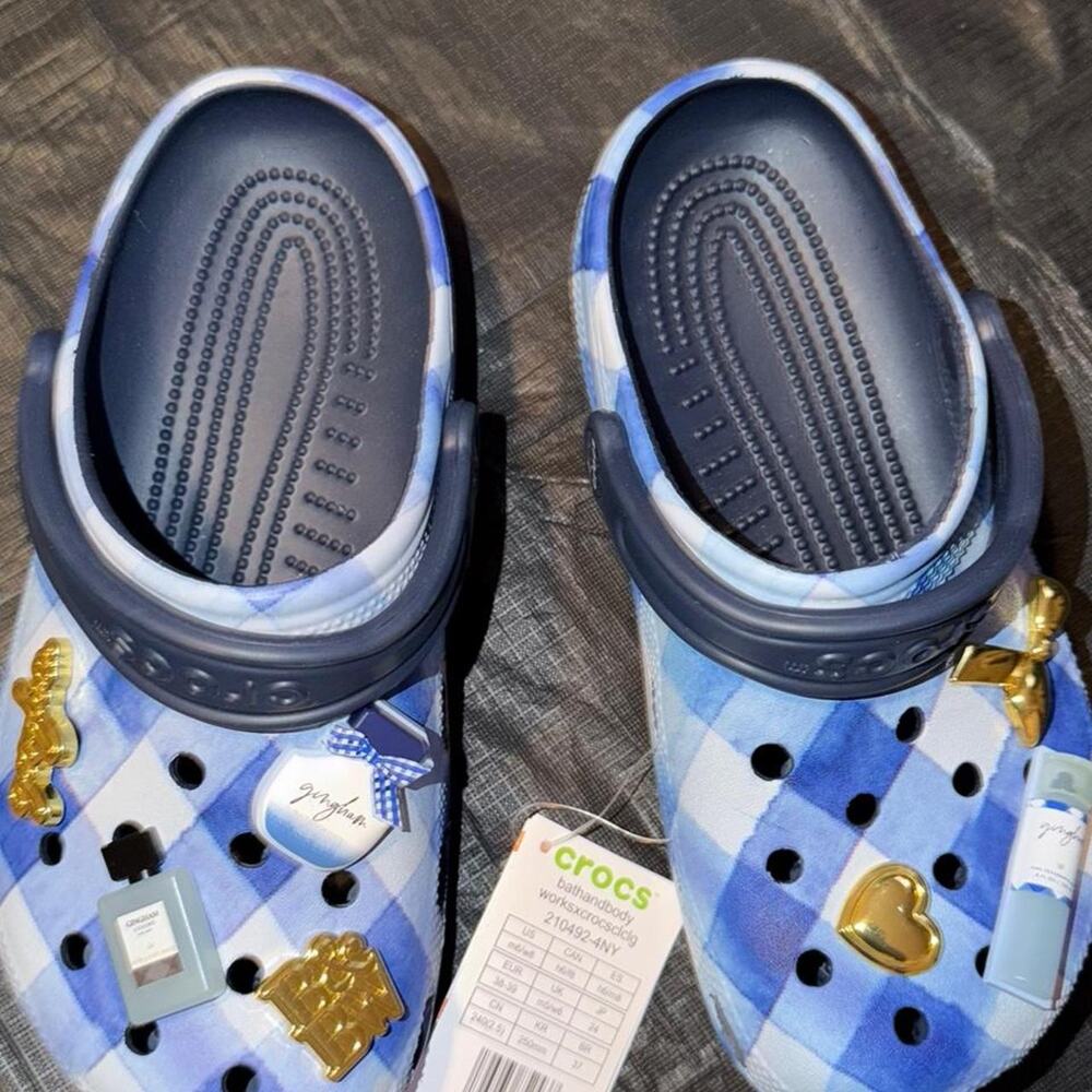 NWT Bath & Body Works x Crocs in the Gingham pattern. US  W8